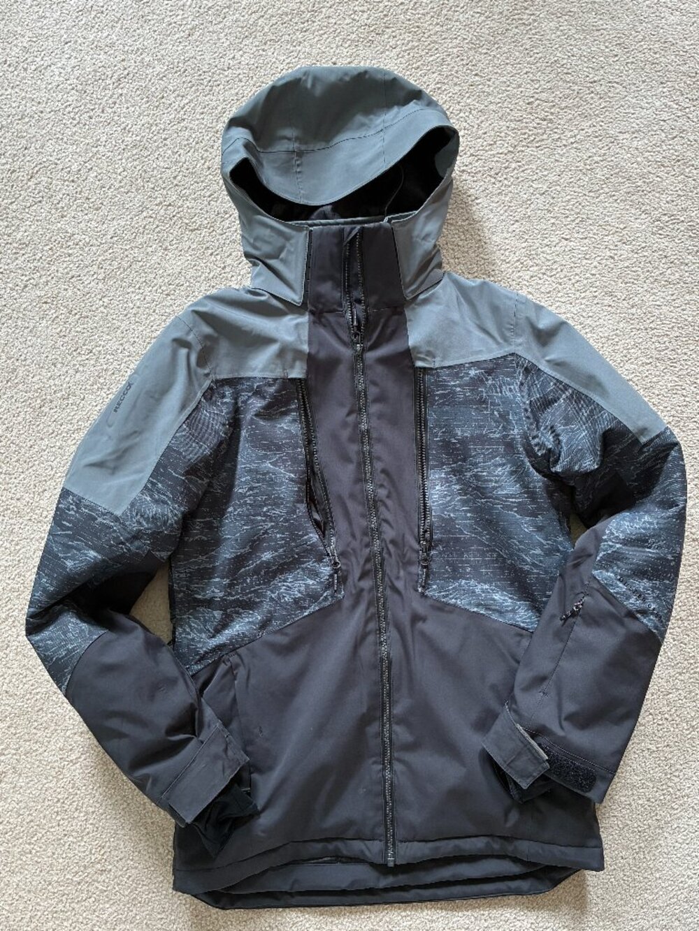 Boulder Gear men's tech ski/snowboard jacket, size XS, black/grey